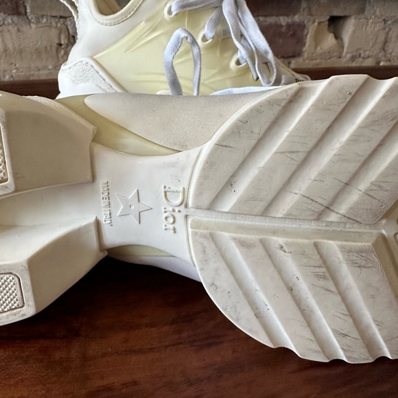 Dior D-Connect Sneaker - Picture 9 of 12